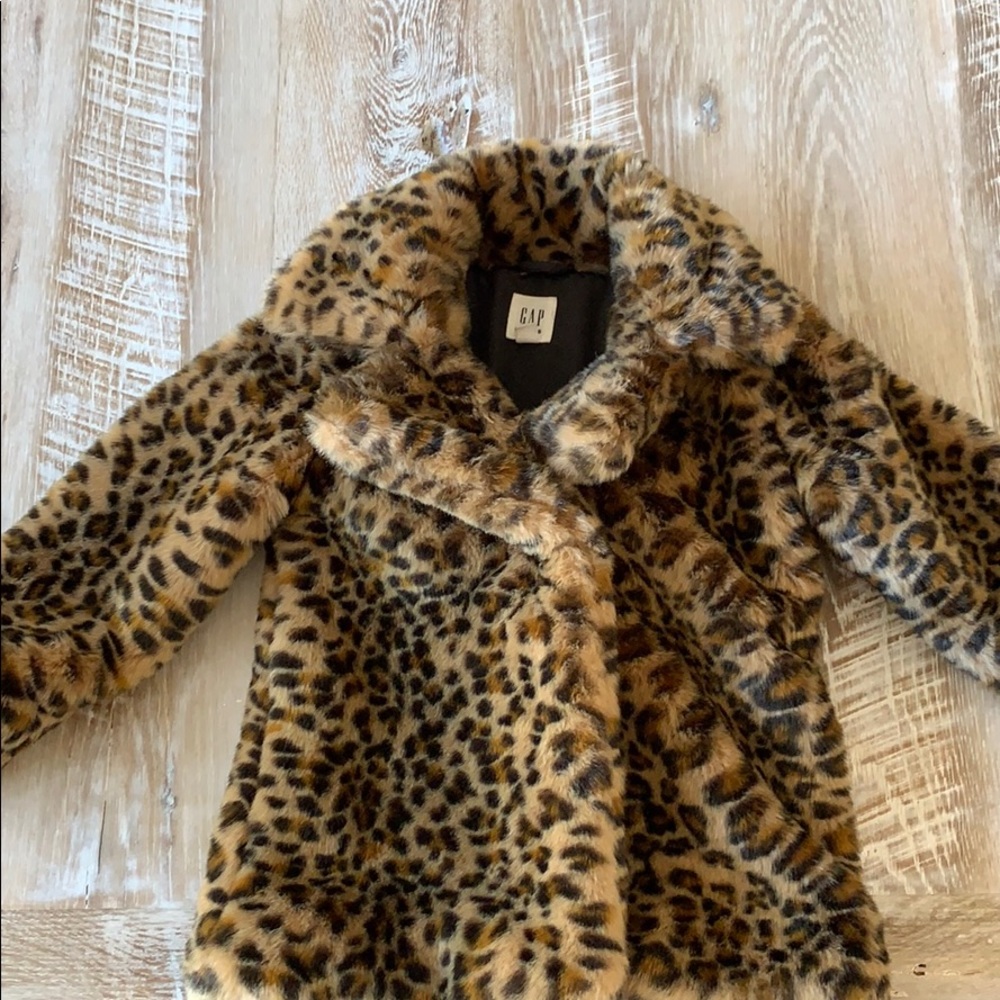 Leopard print faux fur coat